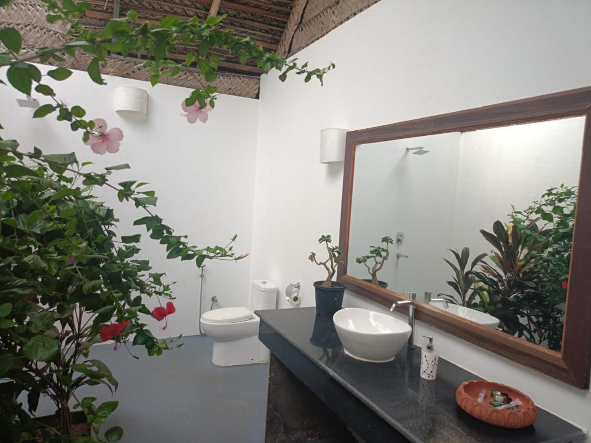 The Coast Beach Resort Agonda Esterno foto